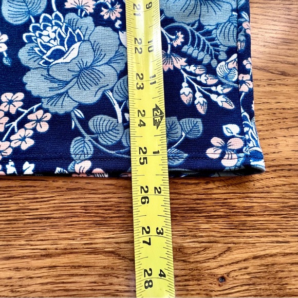 ⭐️ NWT Agnes & Dora Floral Navy and Pink Pull On Pencil Skirt MEDIUM - Picture 6 of 9